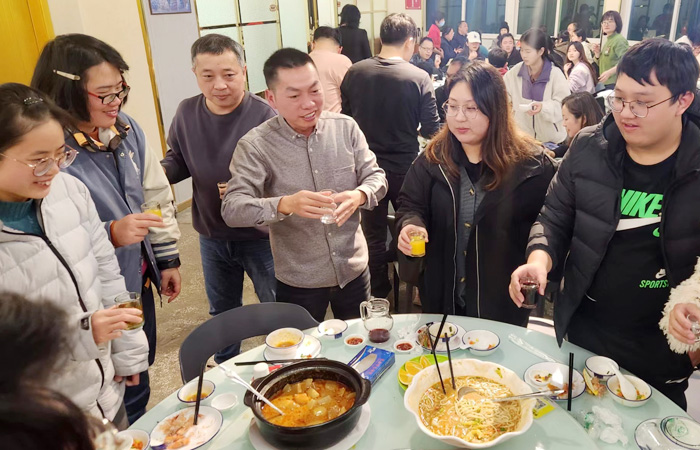 2024年保险海尾牙宴会